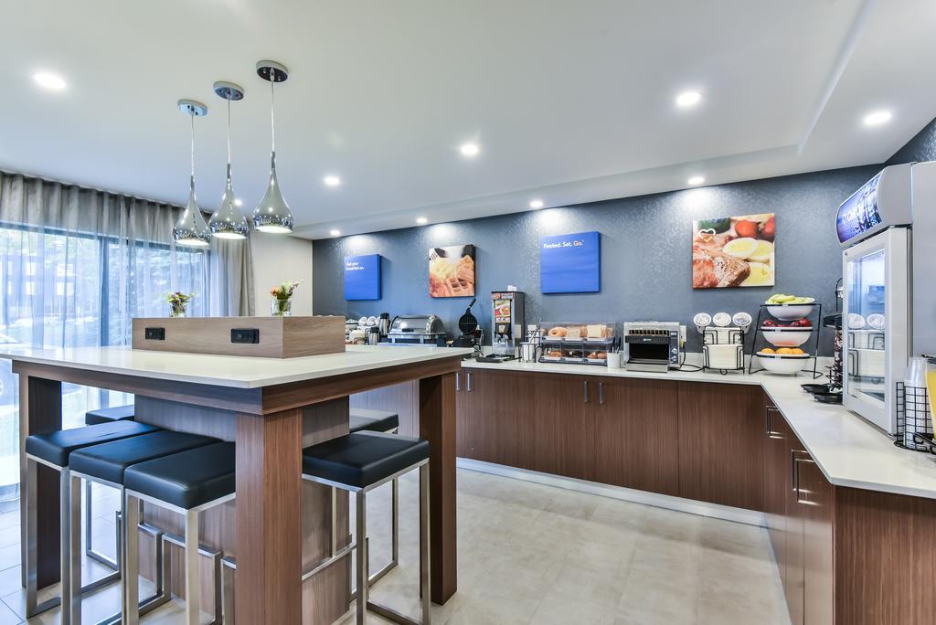 Comfort Inn Aeroport Dorval Ngoại thất bức ảnh
