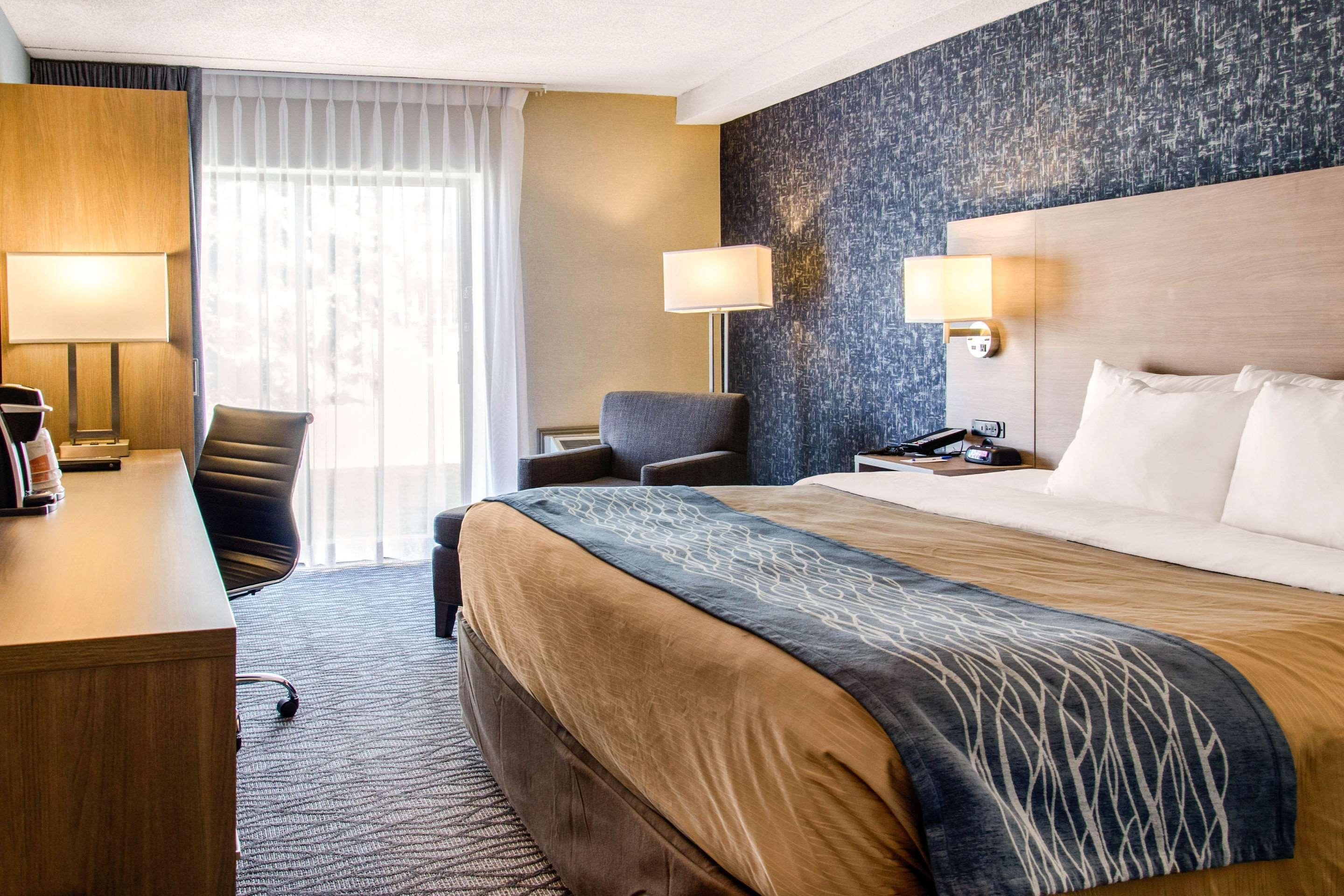 Comfort Inn Aeroport Dorval Ngoại thất bức ảnh